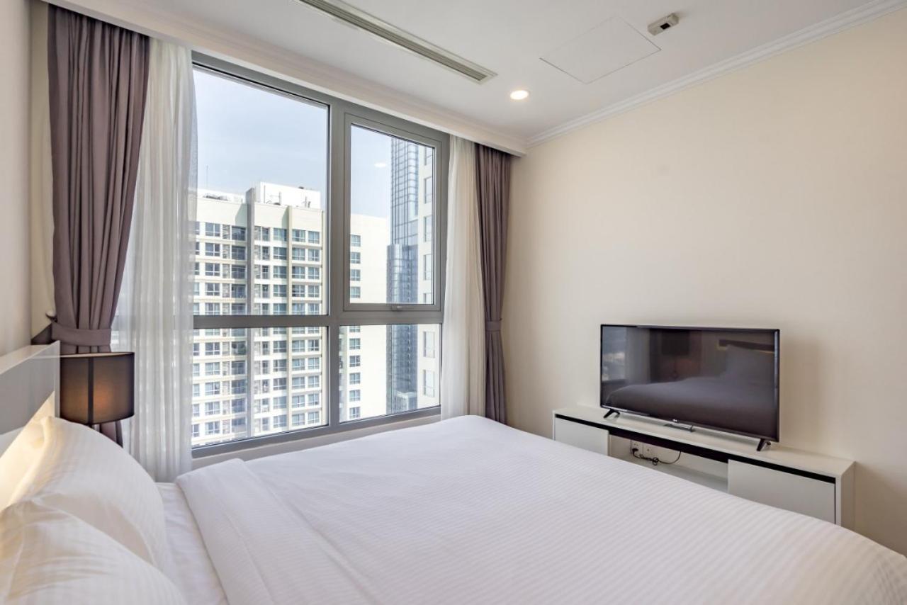 2 Bedrooms At Landmark Vinhomes Park