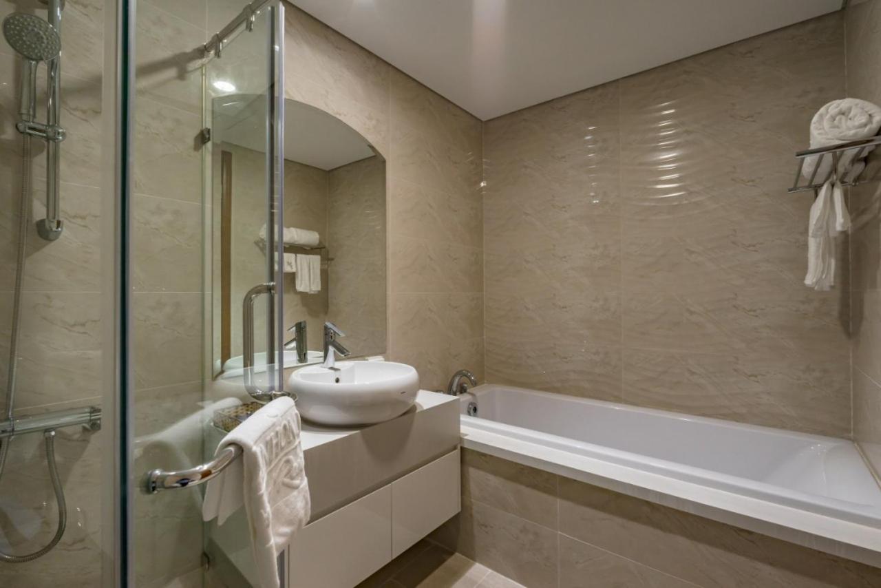 2 Bedrooms At Landmark Vinhomes Park